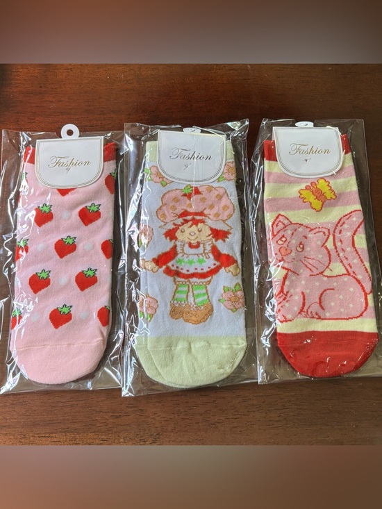Accessories - Strawberry Shortcake Set of 3 Pairs of Socks